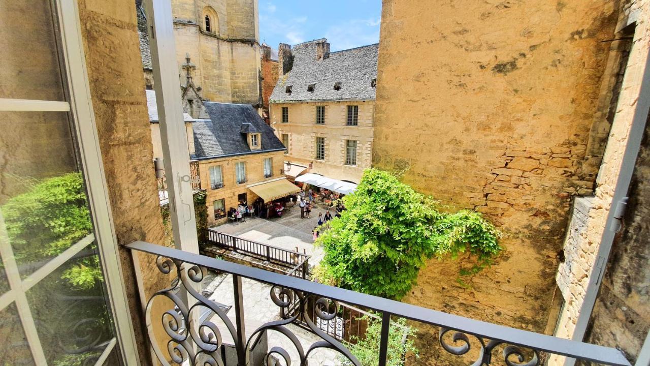 Les Chambres Du "Coup De Coeur De Sarlat" Esterno foto