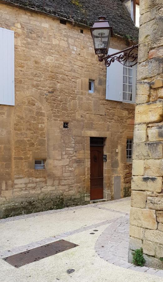 Les Chambres Du "Coup De Coeur De Sarlat" Esterno foto